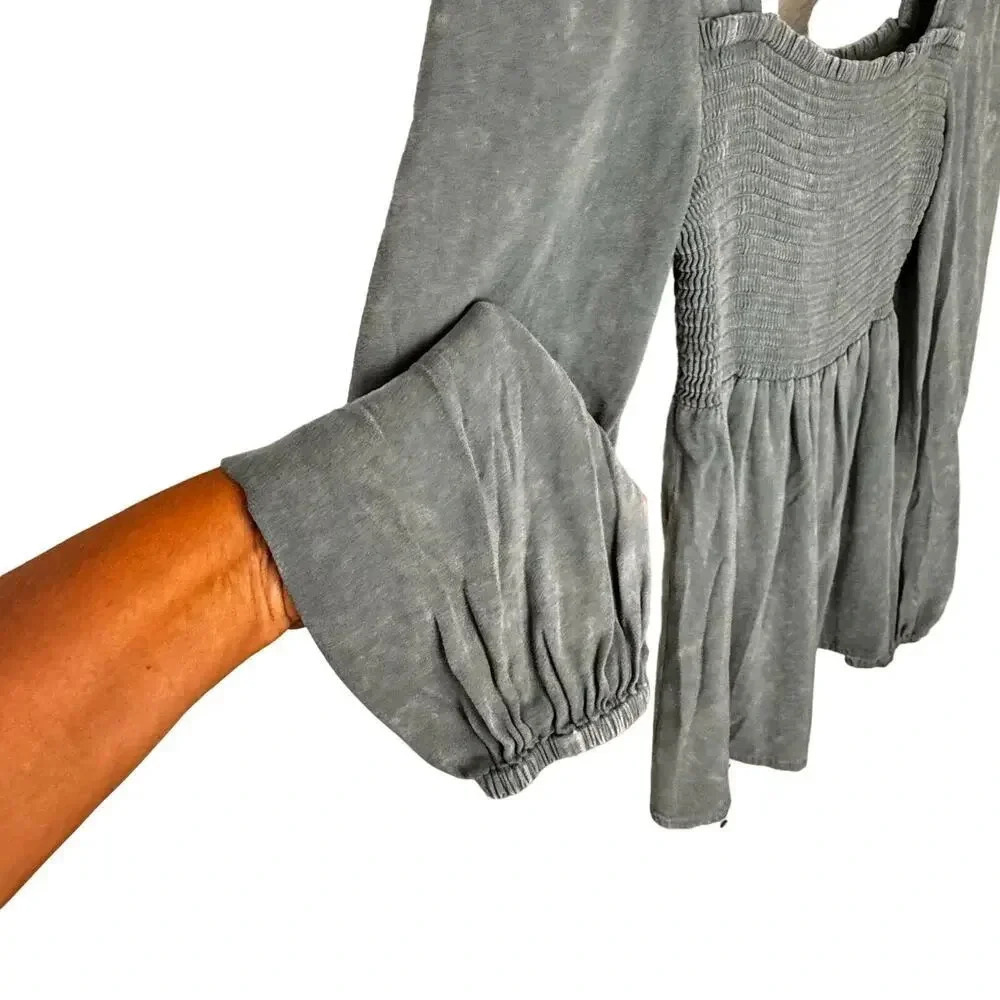 Chaser Long Sleeve Smocked Top Steele Blue Women's Small NWT BOHO Relaxed Flowy - Picture 4 of 11